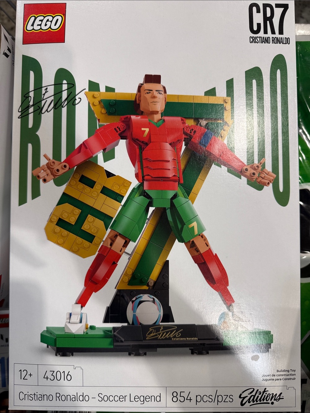 Lego Cristiano Ronaldo Soccer Legend Figure in Red, Green & Yellow